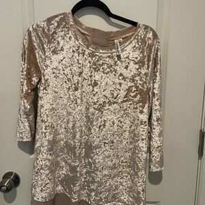 Elegant Women's Velvet Blouse in Cream